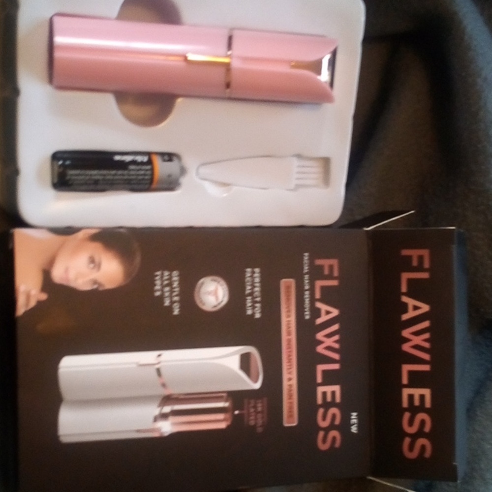 Flawless Facial Hair Remover
